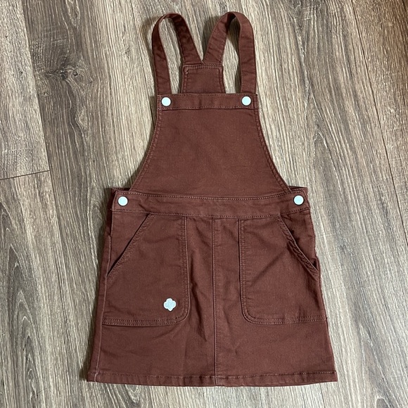 Girl Scout Brownie Lot- Binder, Badge Magic, World of Girls, Jumper & Sweater - Picture 4 of 15